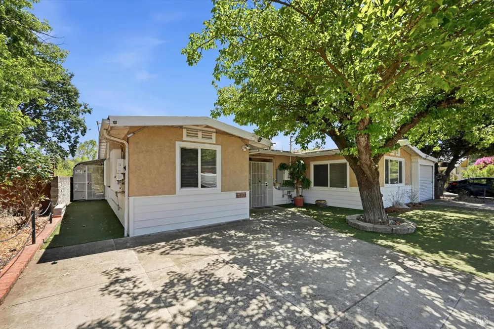 12753 Shoreview Drive Clearlake Oaks, CA 95423
