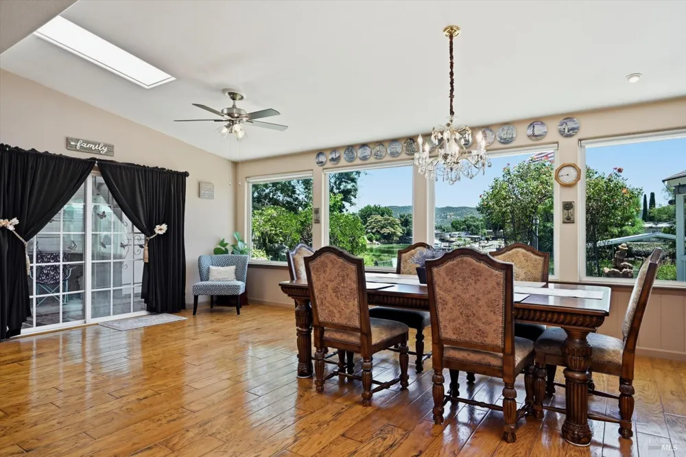 12753 Shoreview Drive Clearlake Oaks, CA 95423