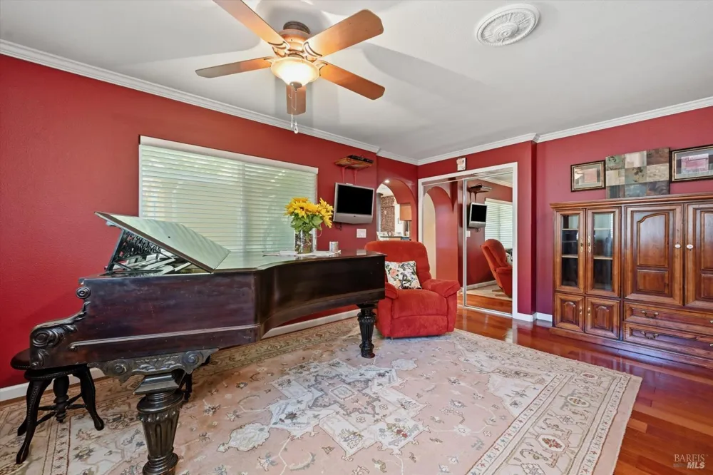 12753 Shoreview Drive Clearlake Oaks, CA 95423
