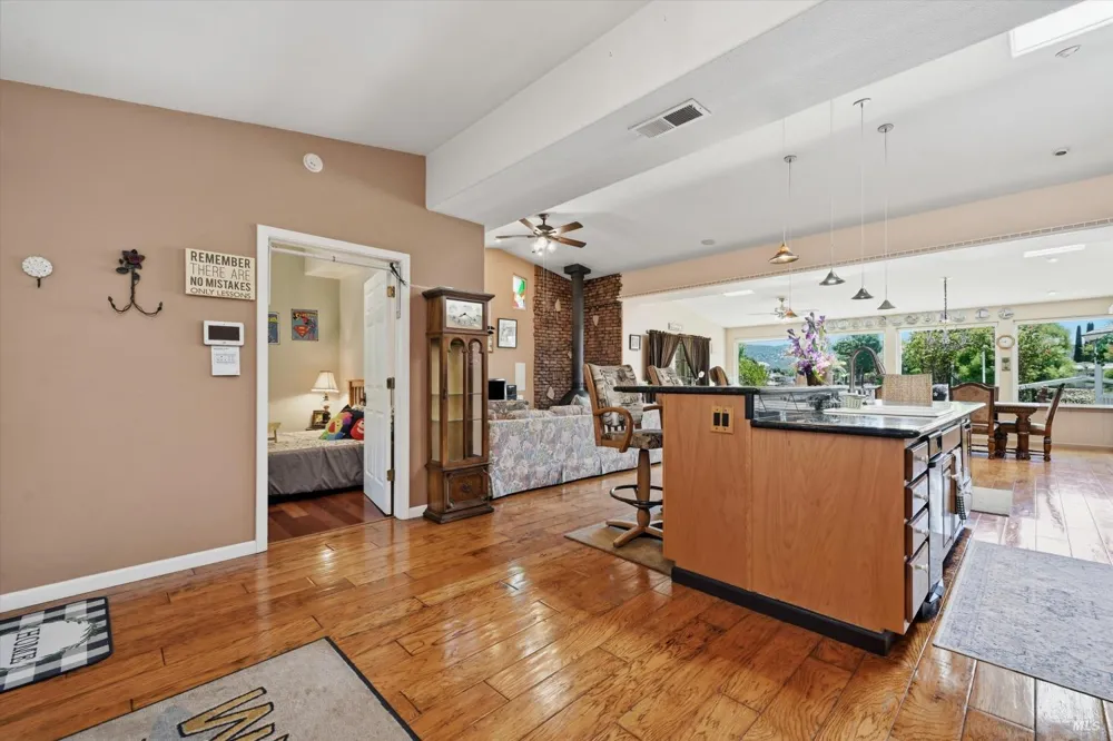 12753 Shoreview Drive Clearlake Oaks, CA 95423