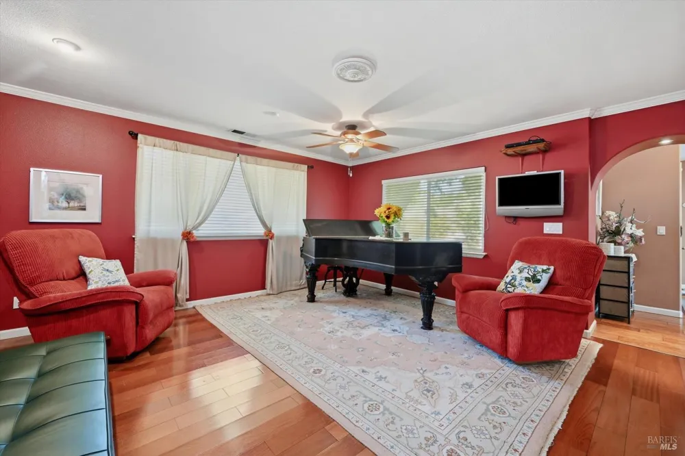 12753 Shoreview Drive Clearlake Oaks, CA 95423