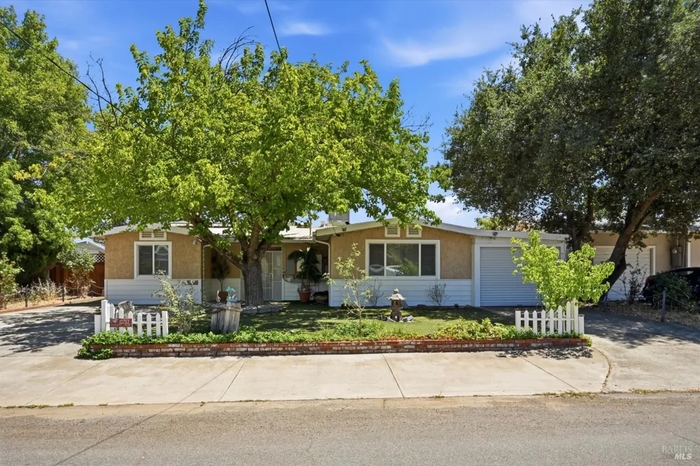 12753 Shoreview Drive Clearlake Oaks, CA 95423