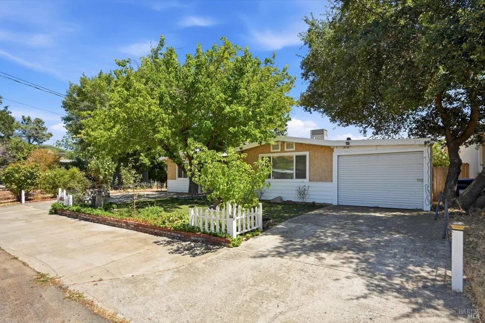 12753 Shoreview Drive Clearlake Oaks, CA 95423
