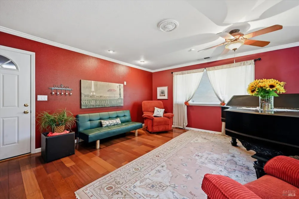 12753 Shoreview Drive Clearlake Oaks, CA 95423