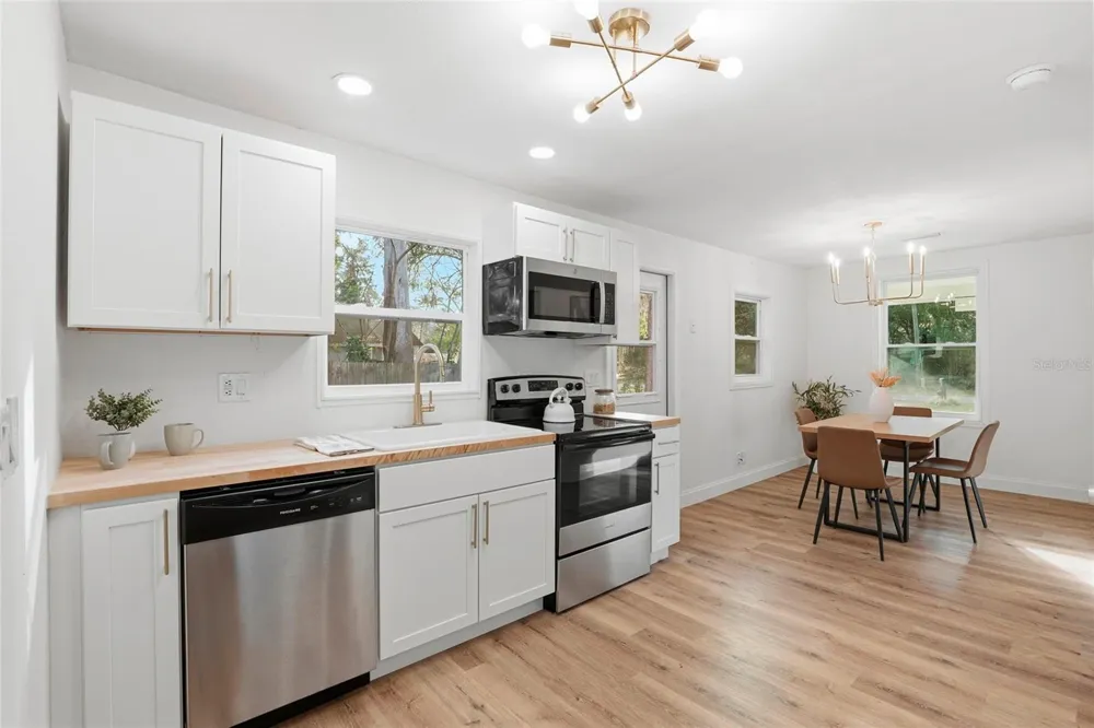 425 SE 2ND STREET Williston, FL 32696