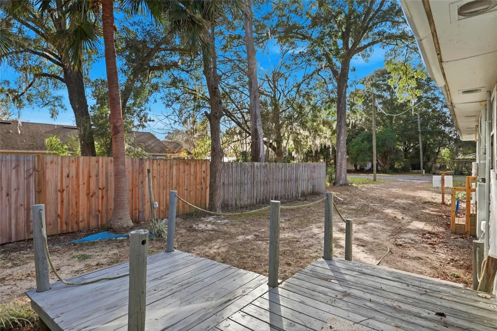 425 SE 2ND STREET Williston, FL 32696