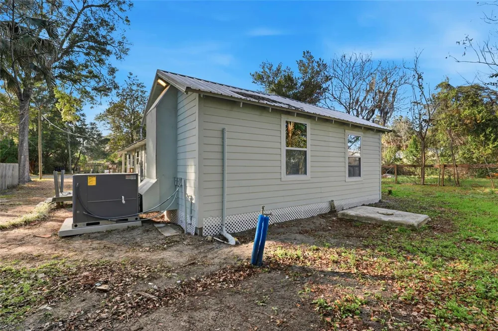425 SE 2ND STREET Williston, FL 32696