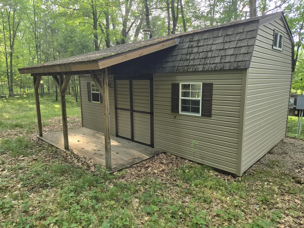 8207 Hunters Ridge Drive Irons, MI 49644