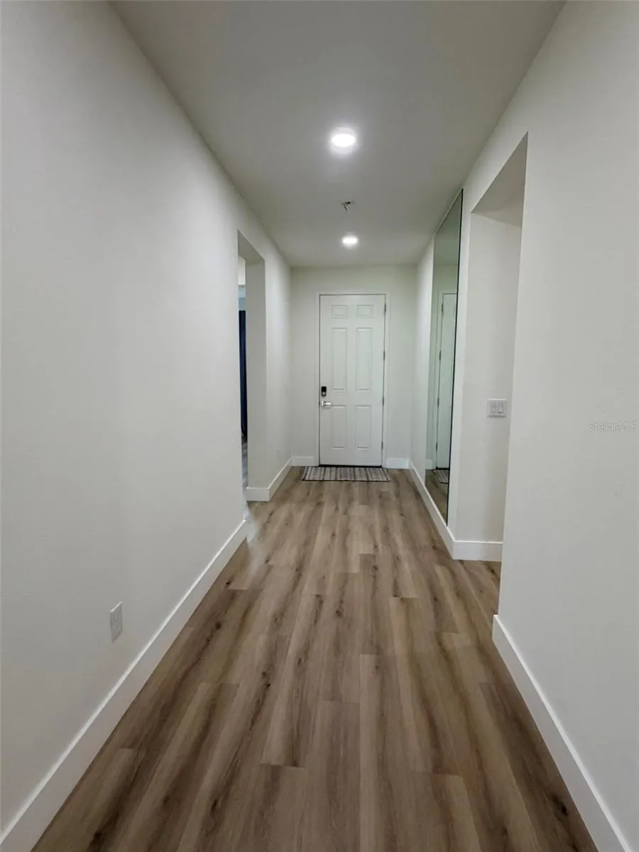 3467 74TH AVENUE CIRCLE E Sarasota, FL 34243