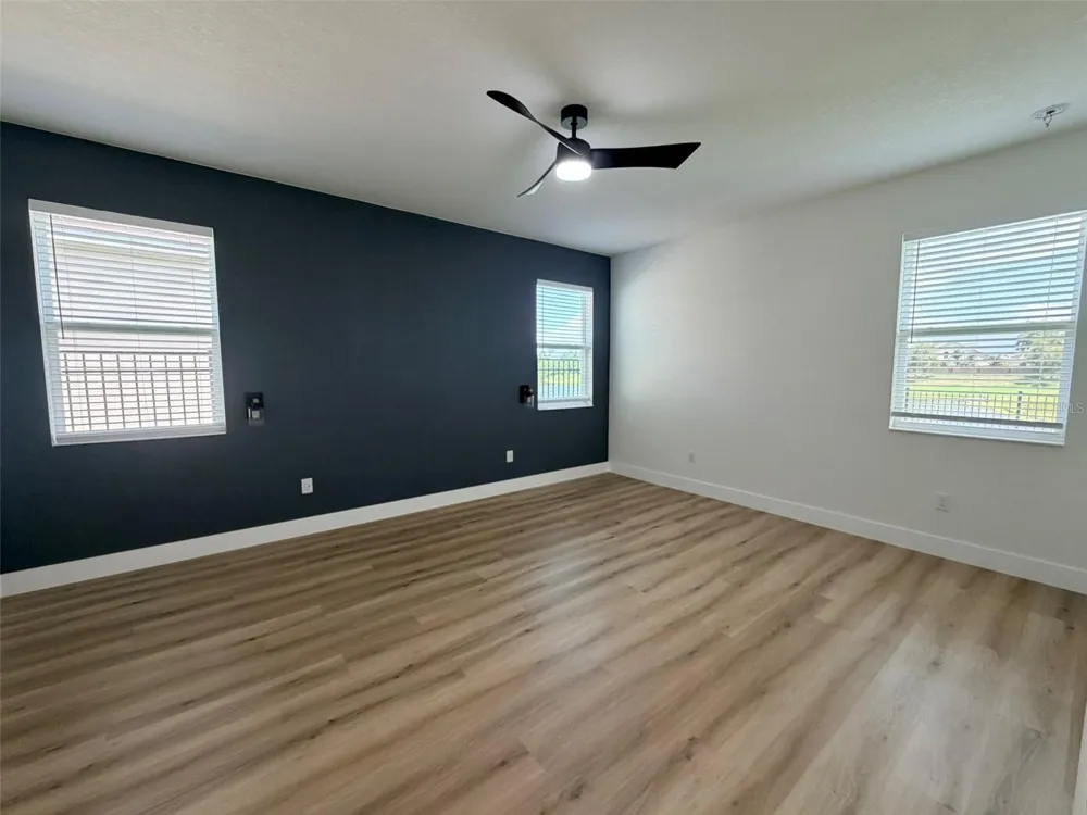 3467 74TH AVENUE CIRCLE E Sarasota, FL 34243