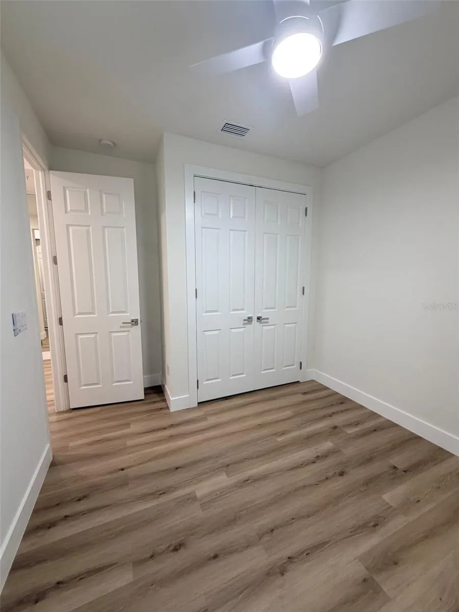 3467 74TH AVENUE CIRCLE E Sarasota, FL 34243