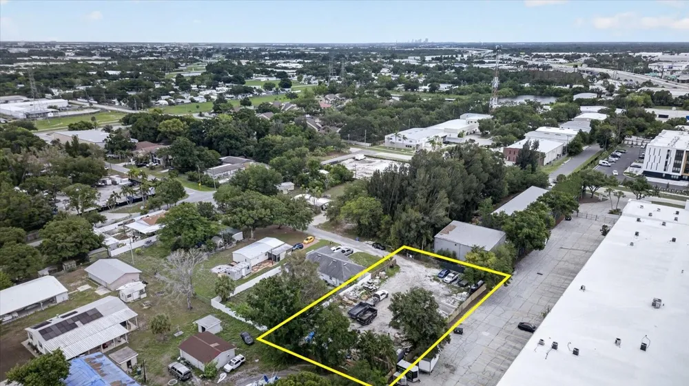 6353 143RD AVENUE Clearwater, FL 33760
