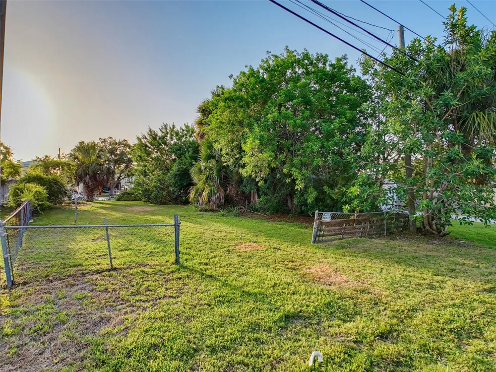 14905 OLD DIXIE HIGHWAY Hudson, FL 34667
