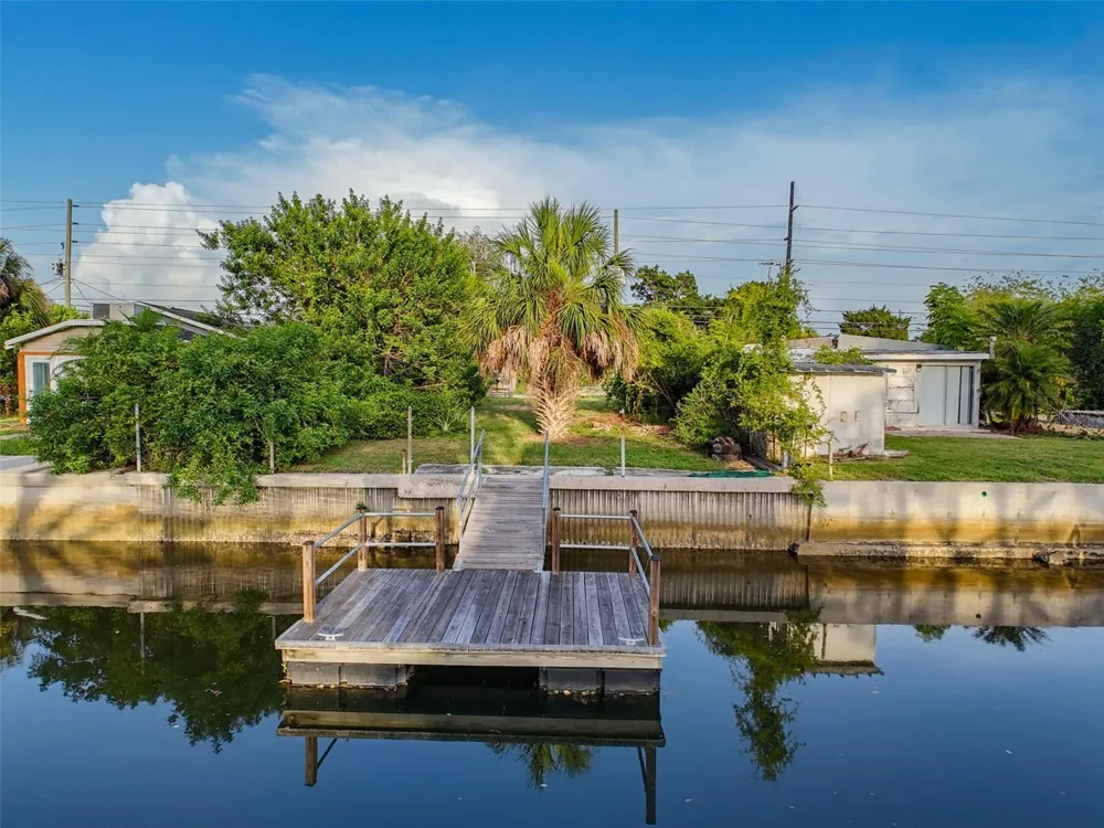 14905 OLD DIXIE HIGHWAY Hudson, FL 34667