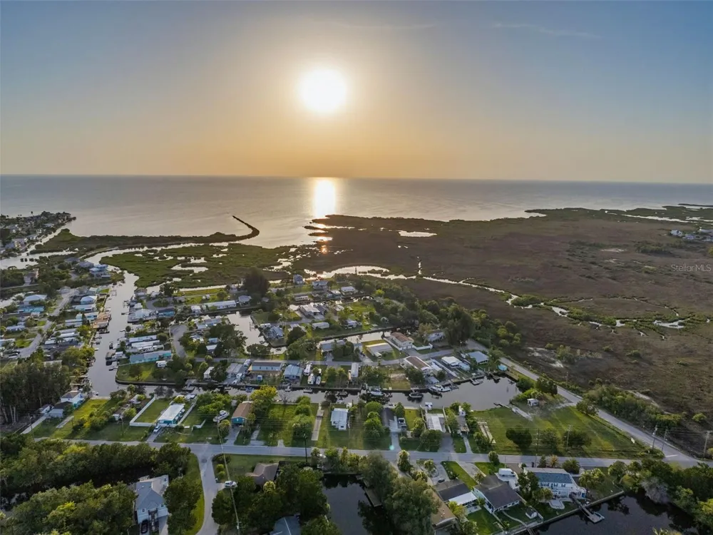 14905 OLD DIXIE HIGHWAY Hudson, FL 34667