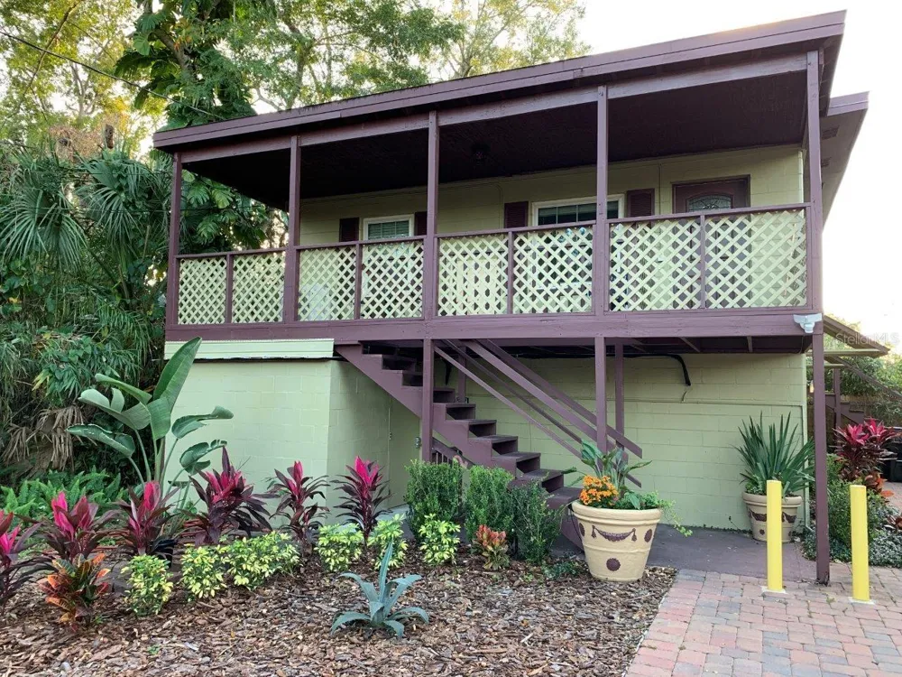 2512 MUSSELWHITE AVENUE #3 Orlando, FL 32804