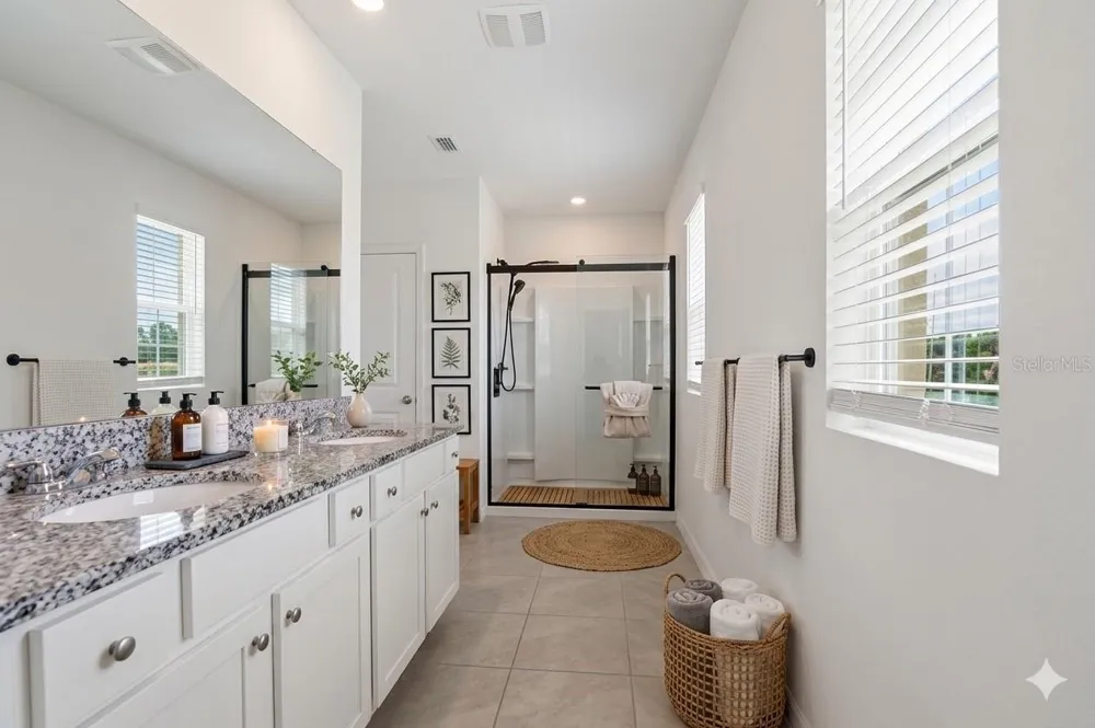 531 LAZIO CIRCLE Debary, FL 32713