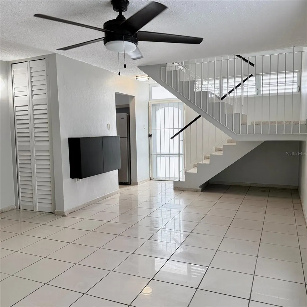 143 JARDINES DE COUNTRY CLUB #CG26 Carolina, PR 00983