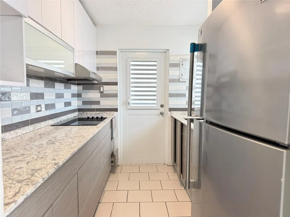 143 JARDINES DE COUNTRY CLUB #CG26 Carolina, PR 00983