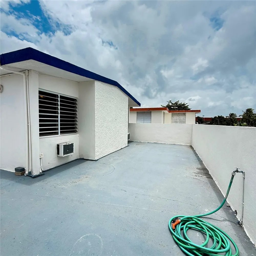 143 JARDINES DE COUNTRY CLUB #CG26 Carolina, PR 00983