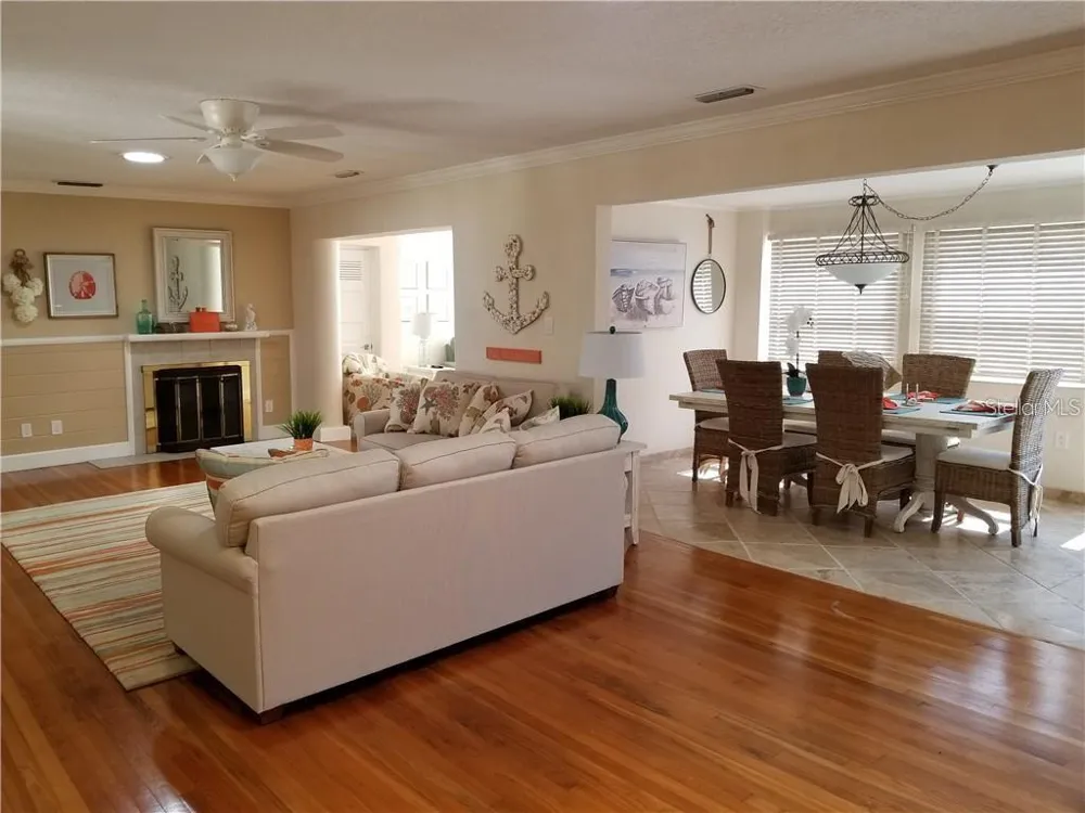 4000 BELLE VISTA DRIVE St Petersburg, FL 33706