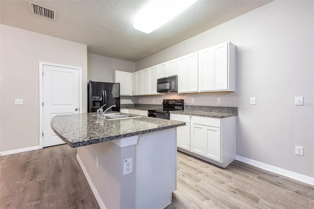 8908 INDIGO TRAIL LOOP Riverview, FL 33578
