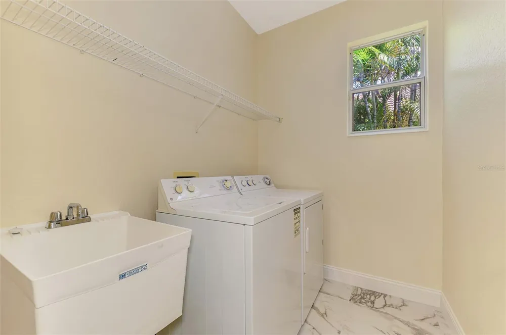 7803 33RD STREET E Sarasota, FL 34243