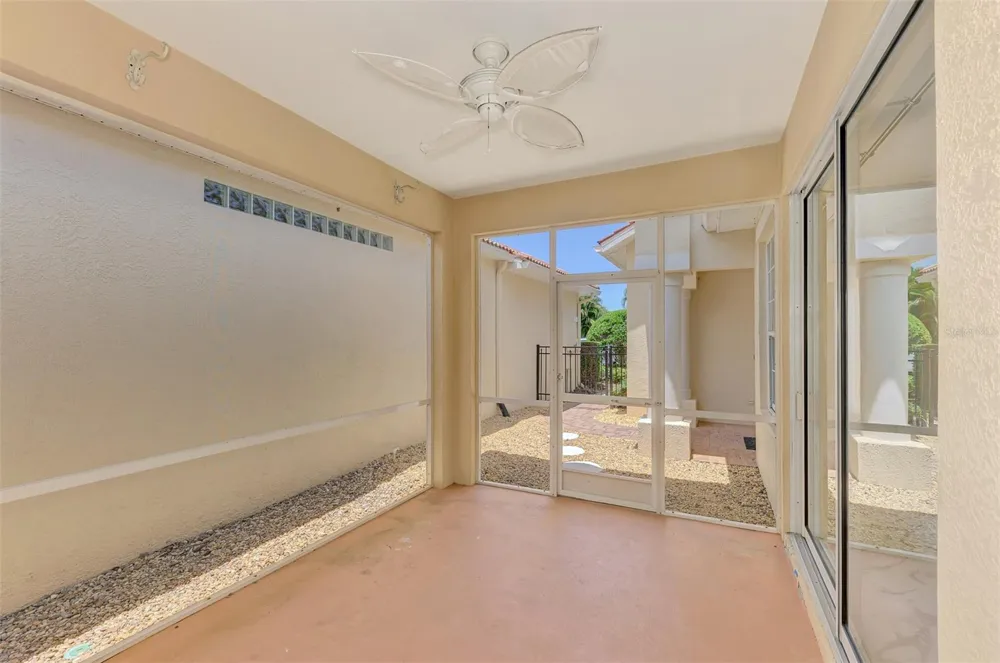 7803 33RD STREET E Sarasota, FL 34243