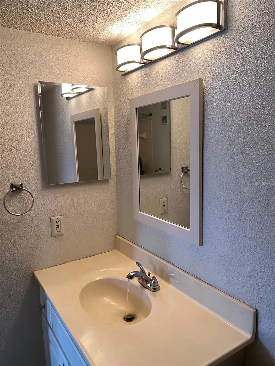 3740 IDLEBROOK CIRCLE #202 Casselberry, FL 32707