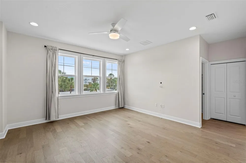 4302 W NORTH B STREET #2 Tampa, FL 33609