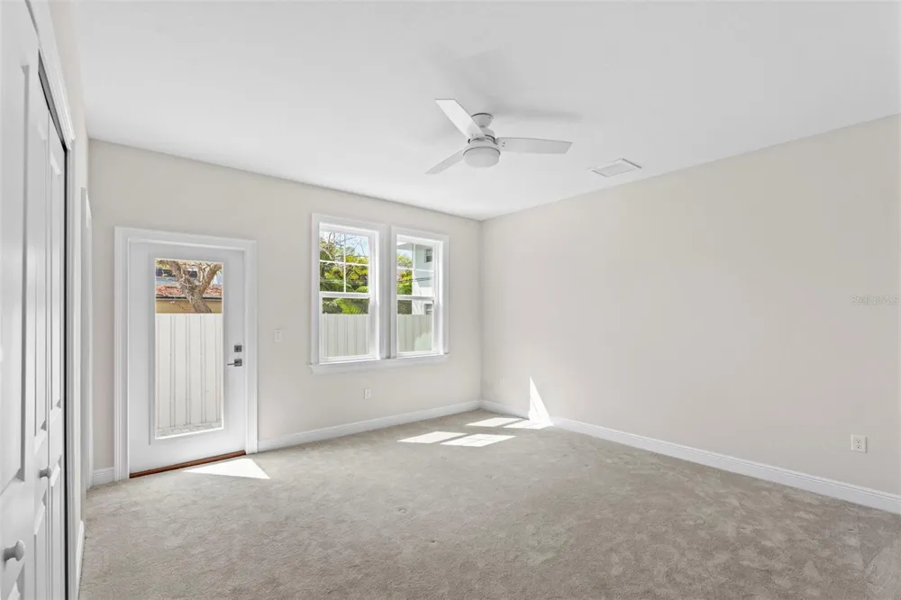 4302 W NORTH B STREET #2 Tampa, FL 33609