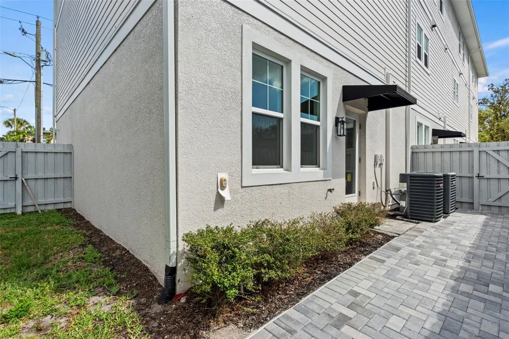 4302 W NORTH B STREET #2 Tampa, FL 33609
