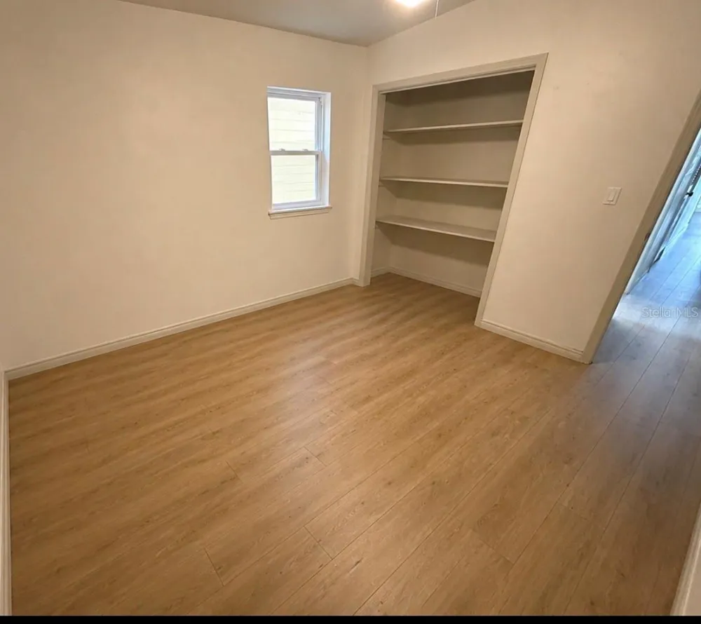 10111 OLA AVENUE Tampa, FL 33612
