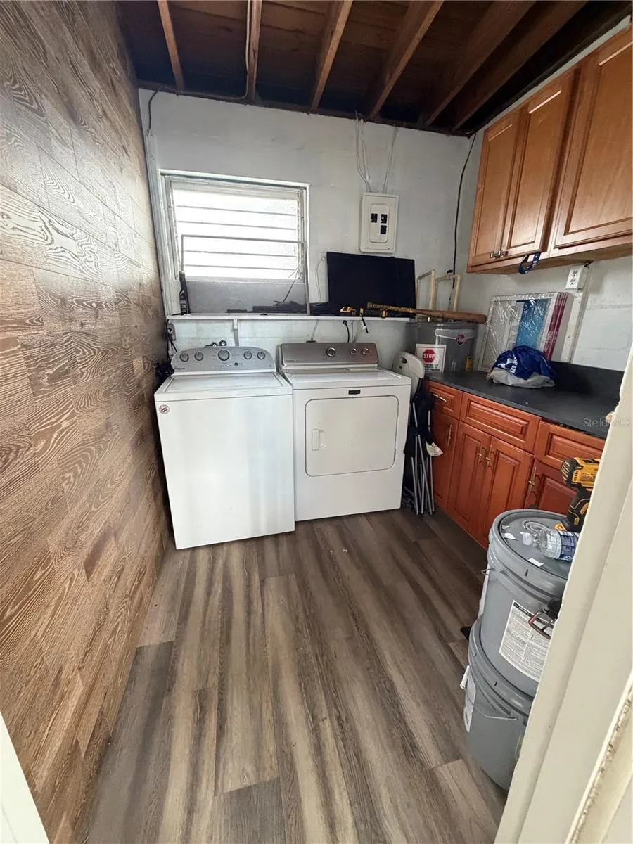 10111 OLA AVENUE Tampa, FL 33612