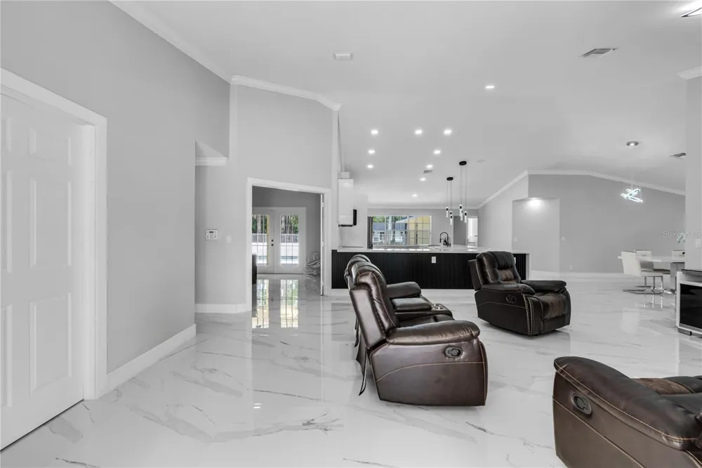 17075 ORANGE GROVE BOULEVARD Loxahatchee, FL 33470