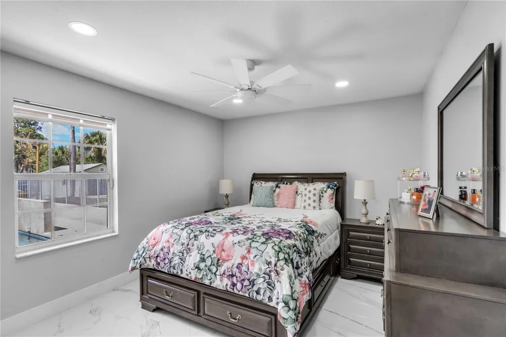 17075 ORANGE GROVE BOULEVARD Loxahatchee, FL 33470