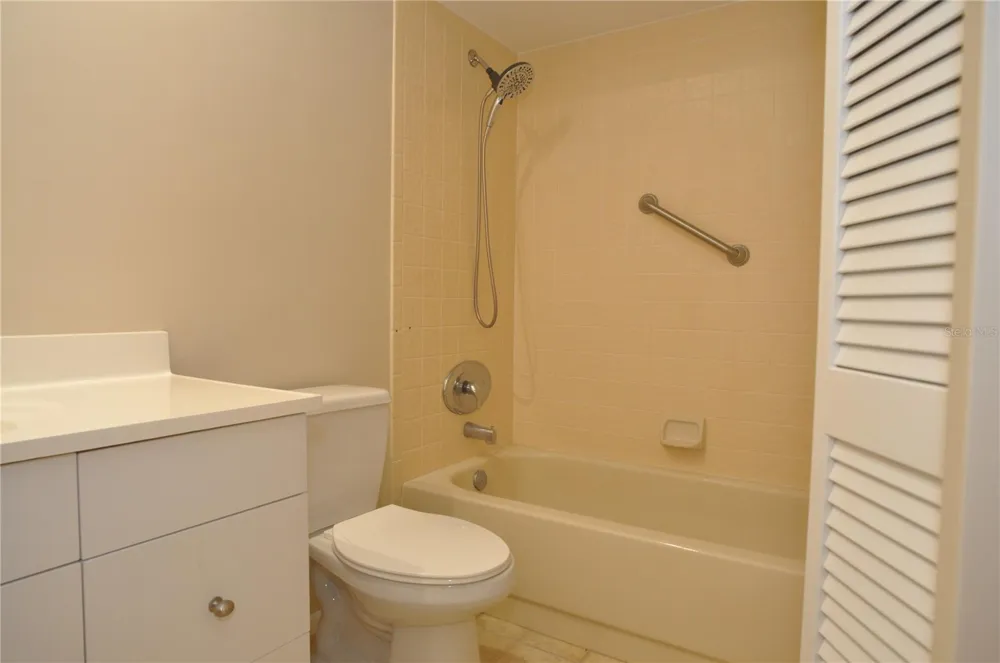 5565 SALEM SQUARE DRIVE Palm Harbor, FL 34685