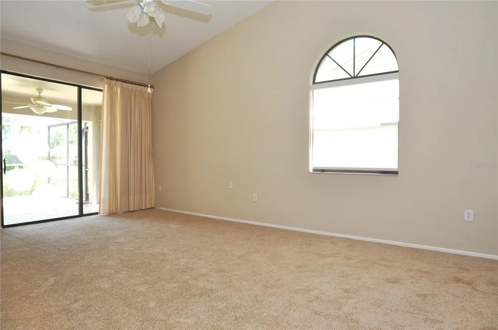 5565 SALEM SQUARE DRIVE Palm Harbor, FL 34685