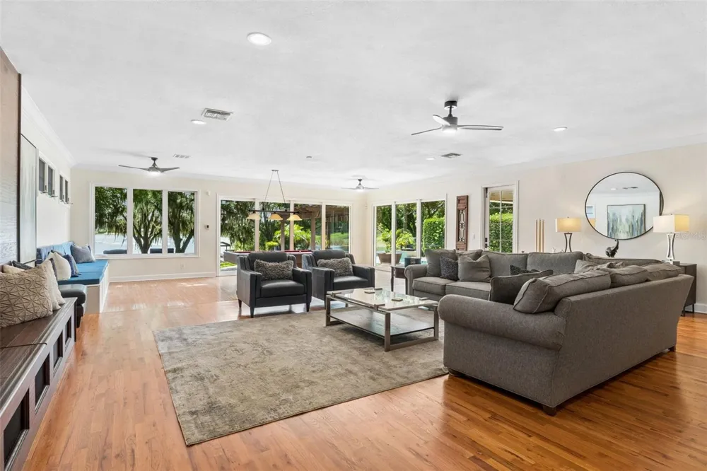 1629 HEMPEL AVENUE Windermere, FL 34786