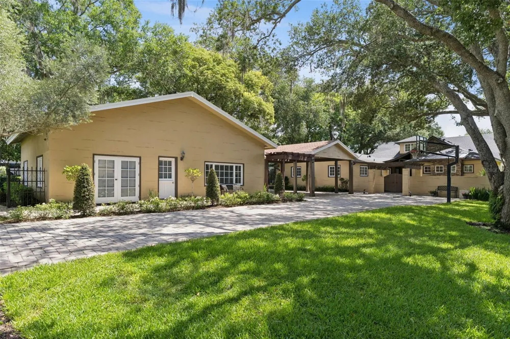 1629 HEMPEL AVENUE Windermere, FL 34786