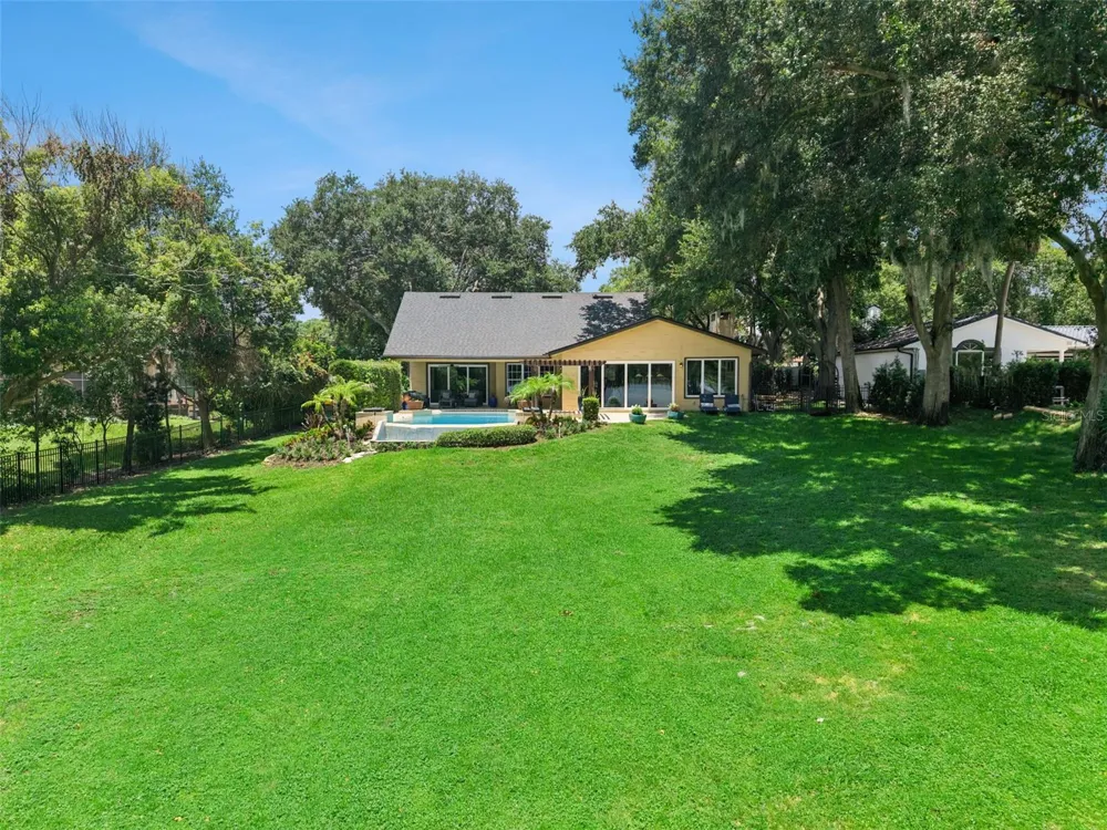 1629 HEMPEL AVENUE Windermere, FL 34786