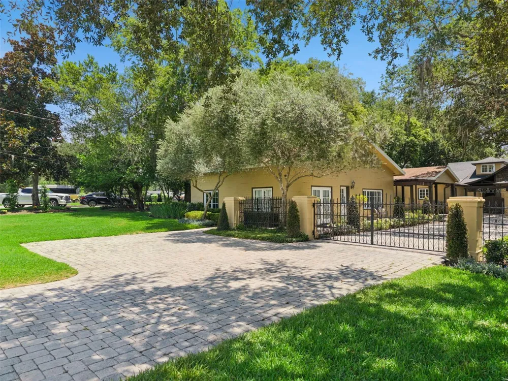 1629 HEMPEL AVENUE Windermere, FL 34786