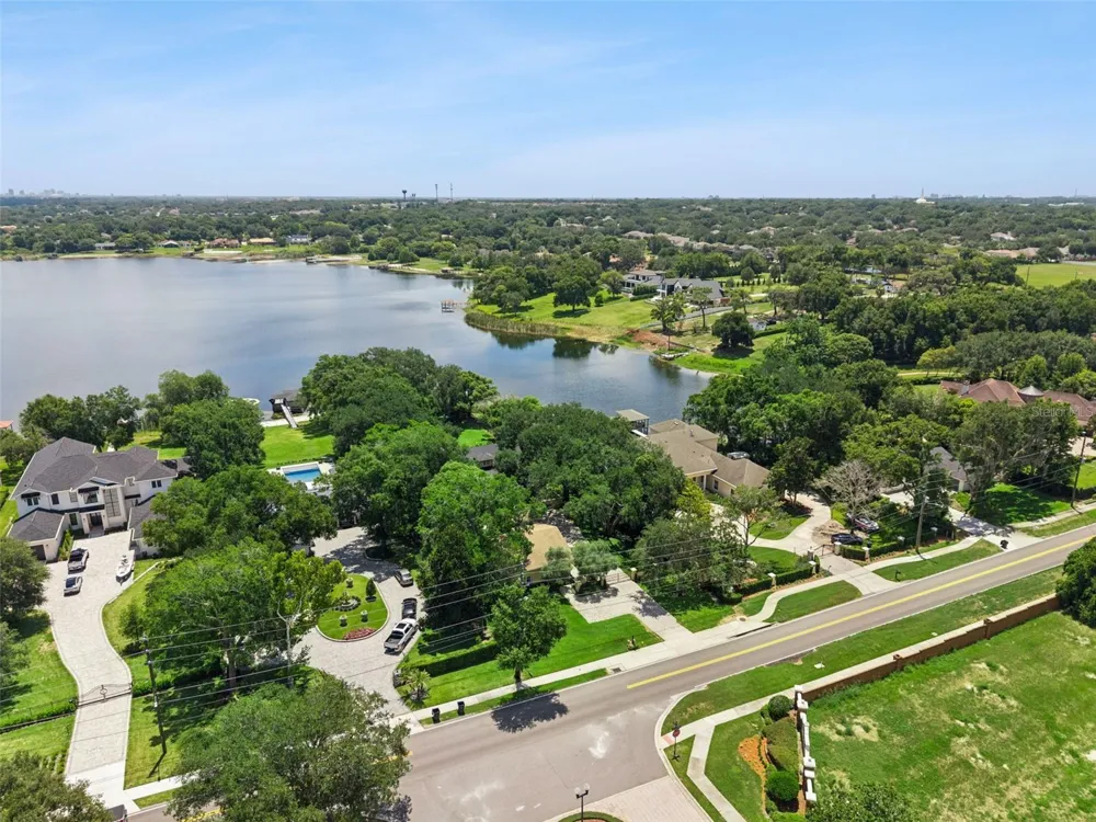 1629 HEMPEL AVENUE Windermere, FL 34786