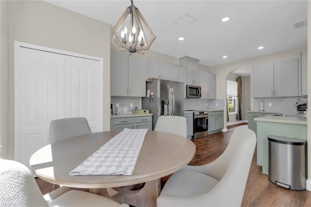 13051 MOSS PARK RIDGE DRIVE Orlando, FL 32832