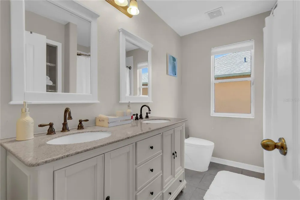 13051 MOSS PARK RIDGE DRIVE Orlando, FL 32832