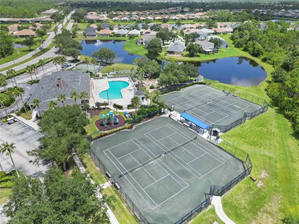 1914 SCARLETT AVENUE North Port, FL 34289