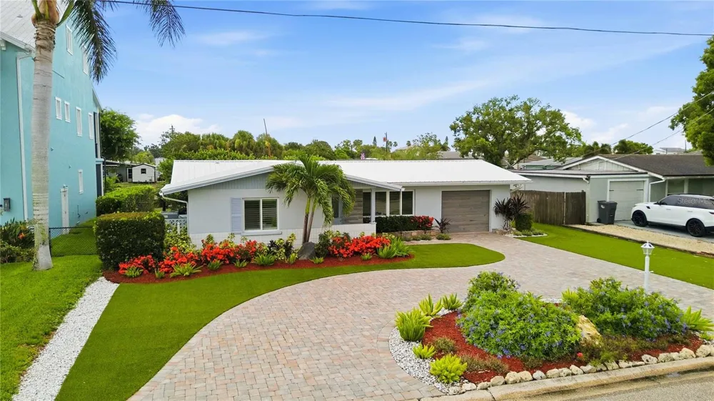 720 IXORA AVENUE Ellenton, FL 34222