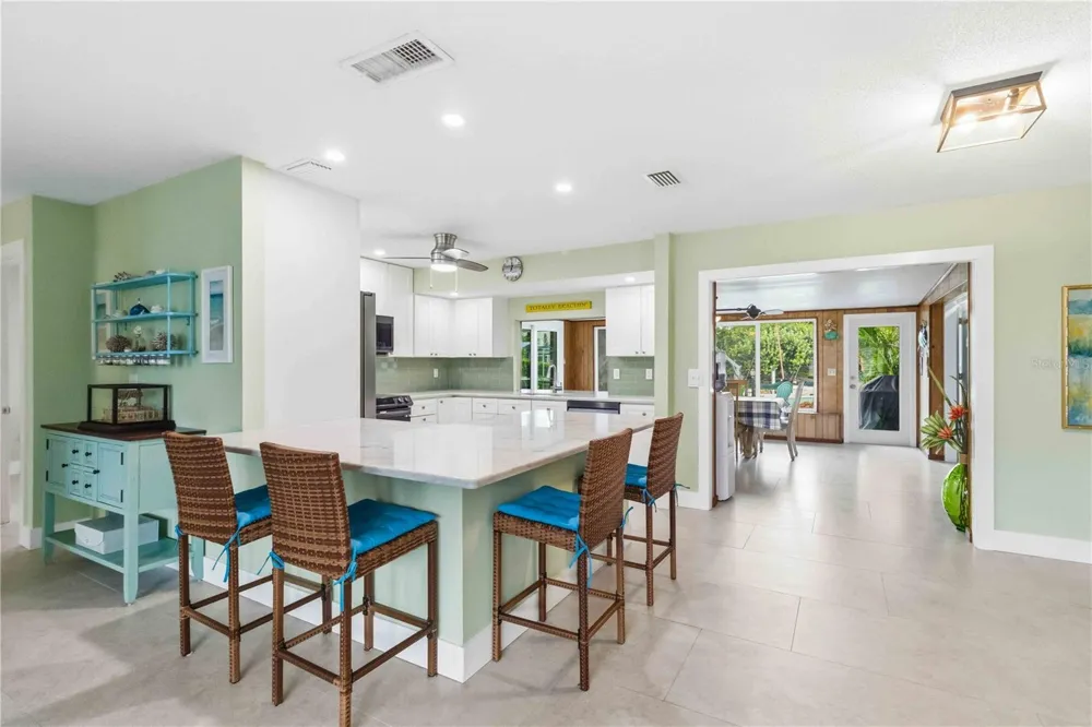 720 IXORA AVENUE Ellenton, FL 34222
