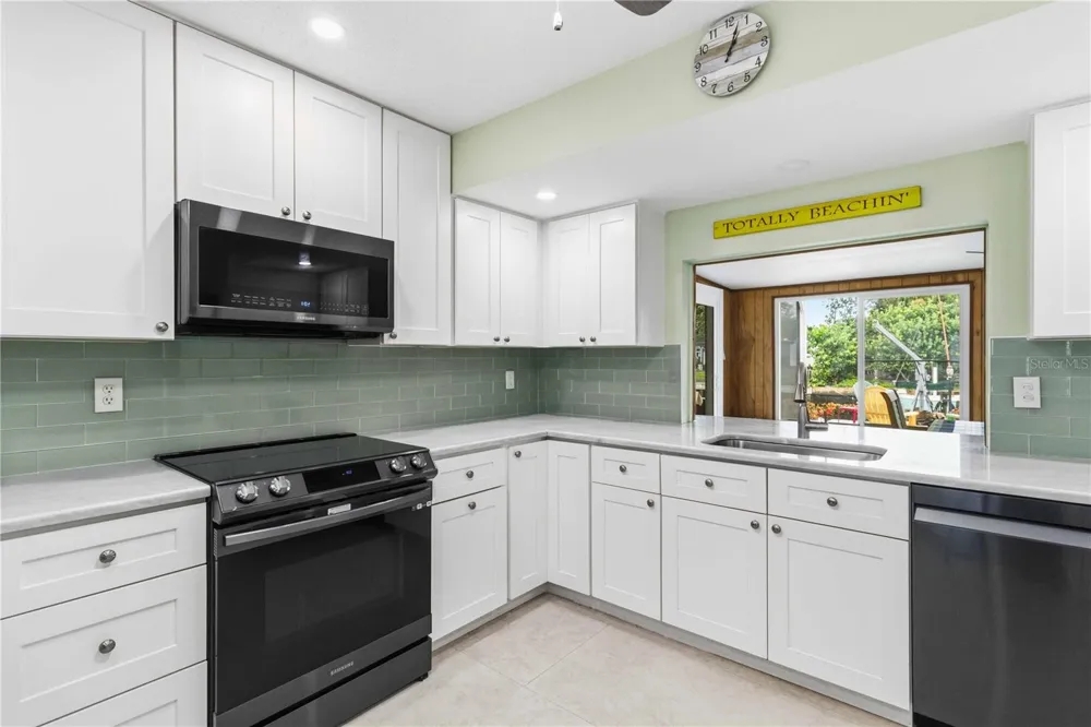 720 IXORA AVENUE Ellenton, FL 34222