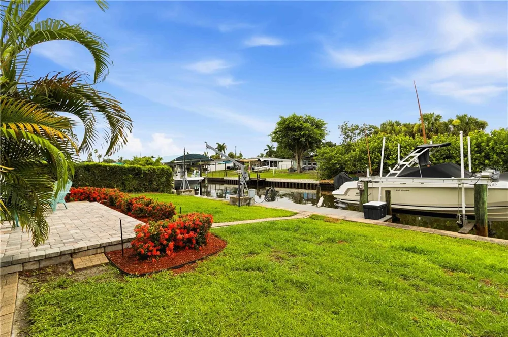 720 IXORA AVENUE Ellenton, FL 34222